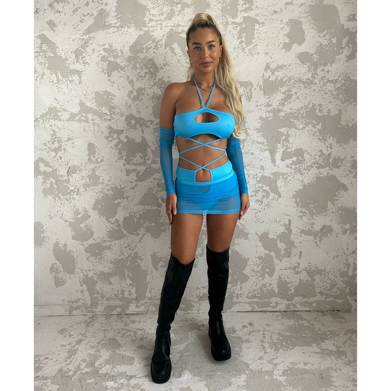 CRYSTAL BLUE FESTIVAL OUTFIT