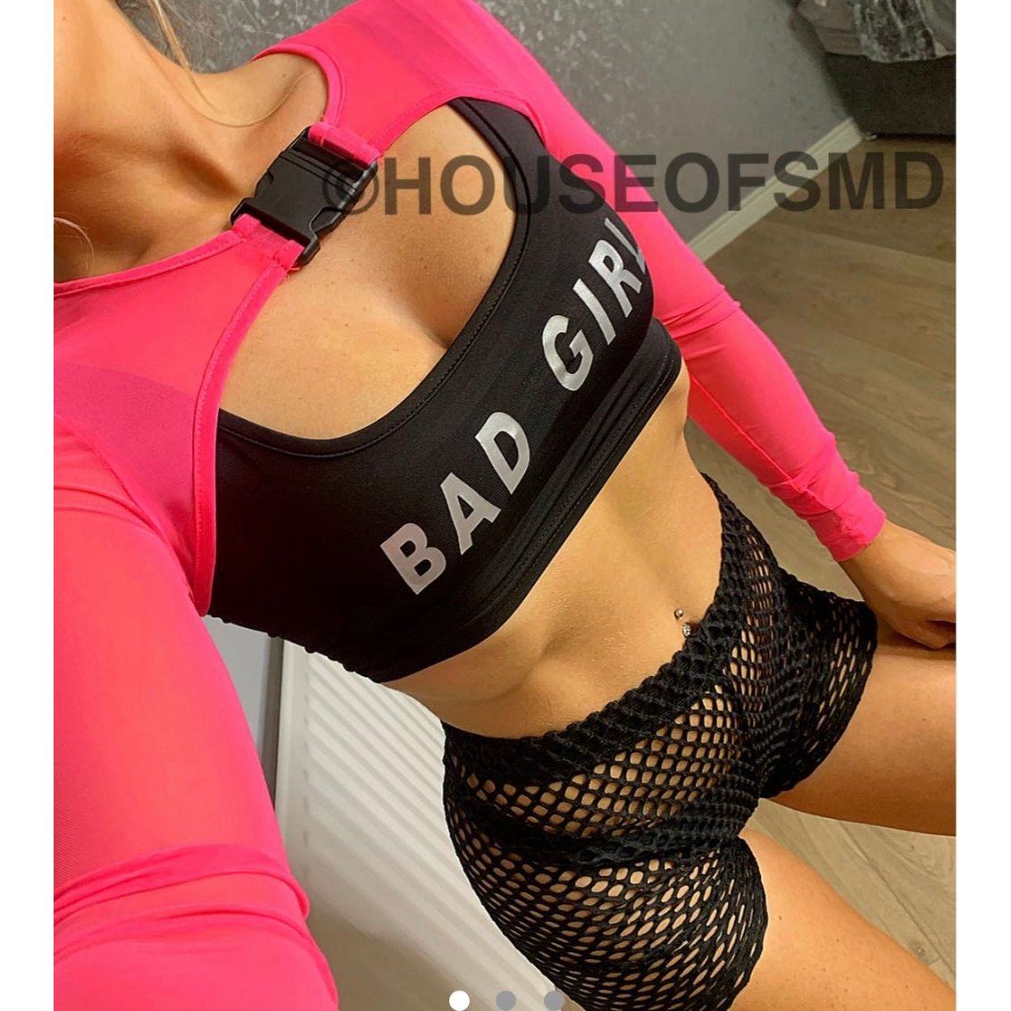 PINK LONG SLEEVE MESH BUCKLE CROP TOP