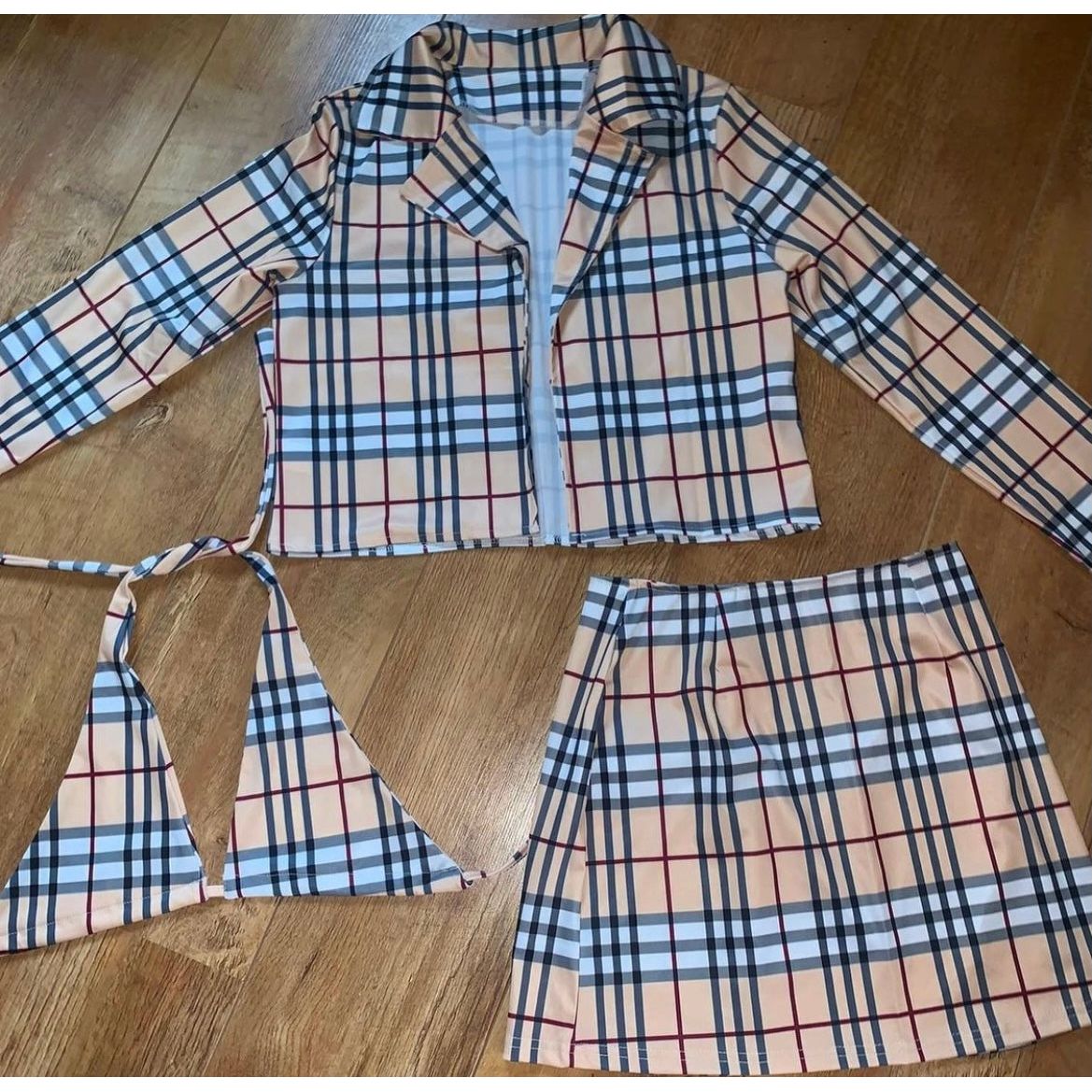 Three piece checkered set