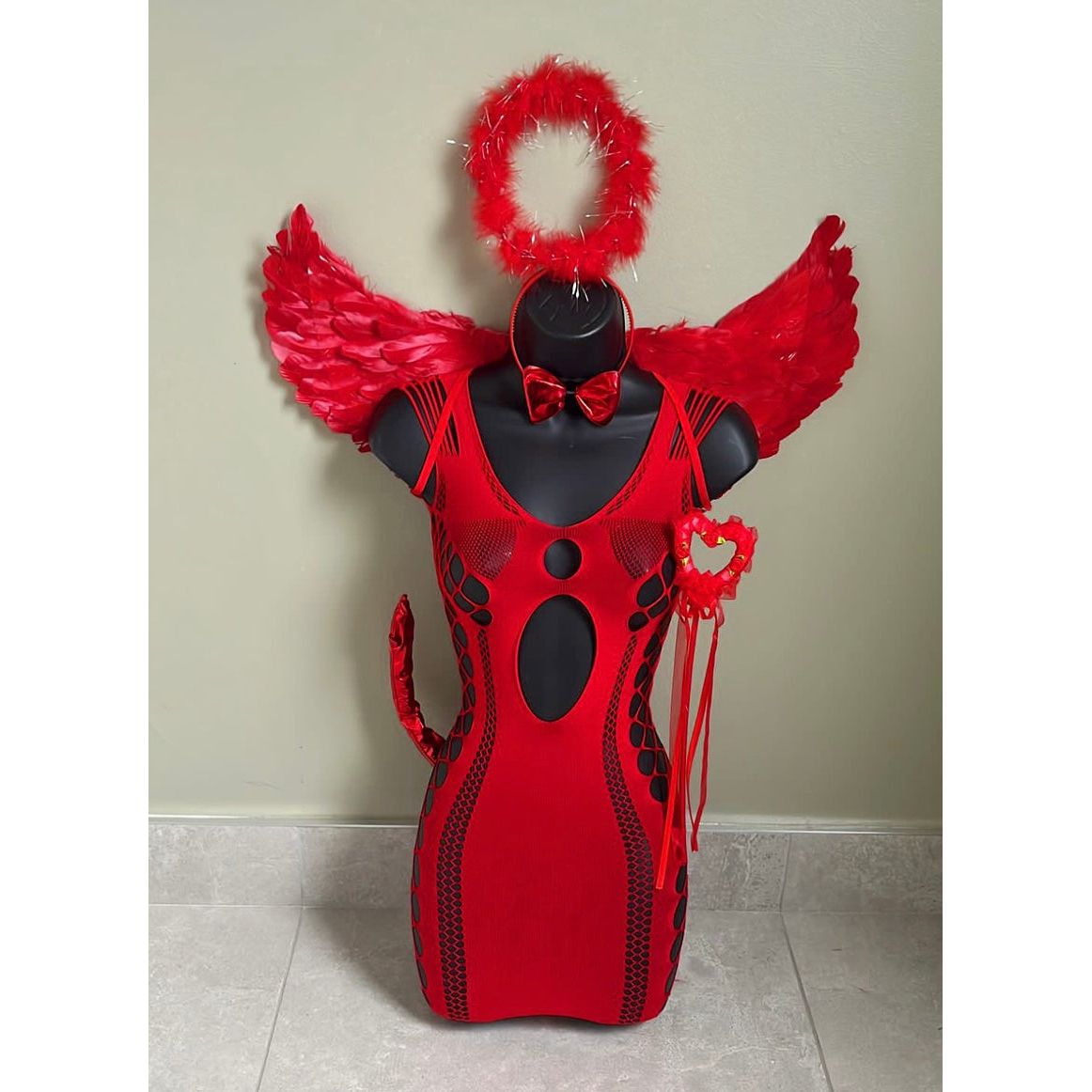 RED DEVIL HALLOWEEN COSTUME