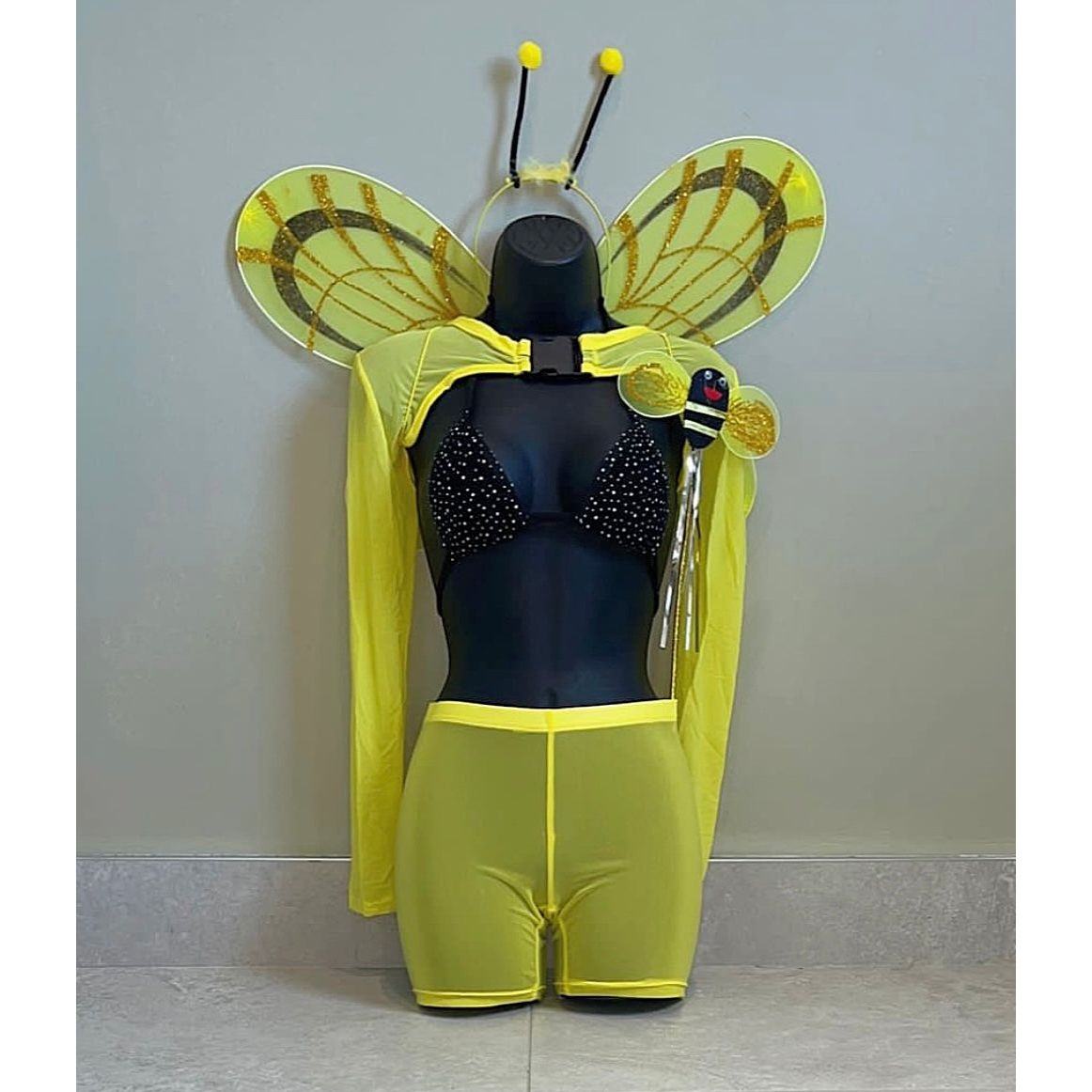 BUMBLE BEE HALLOWEEN OUTFIT